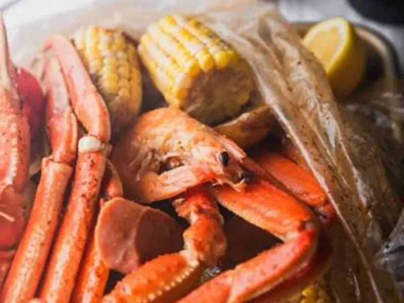 Little-King-Crab-Hawaiian-restaurant-Shrimp & Corn-Seafood Plate-Crystal-Lake Seafood combination plate with shrimps and corn at Little King Crab, a Hawaiian restaurant in Crystal Lake
